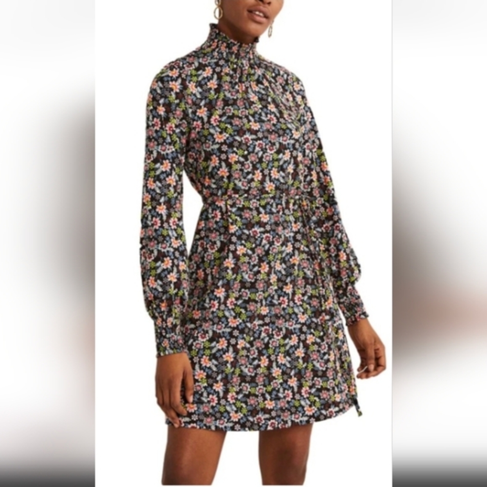 Boden NWT Floral Smocked Neck Shift Dress